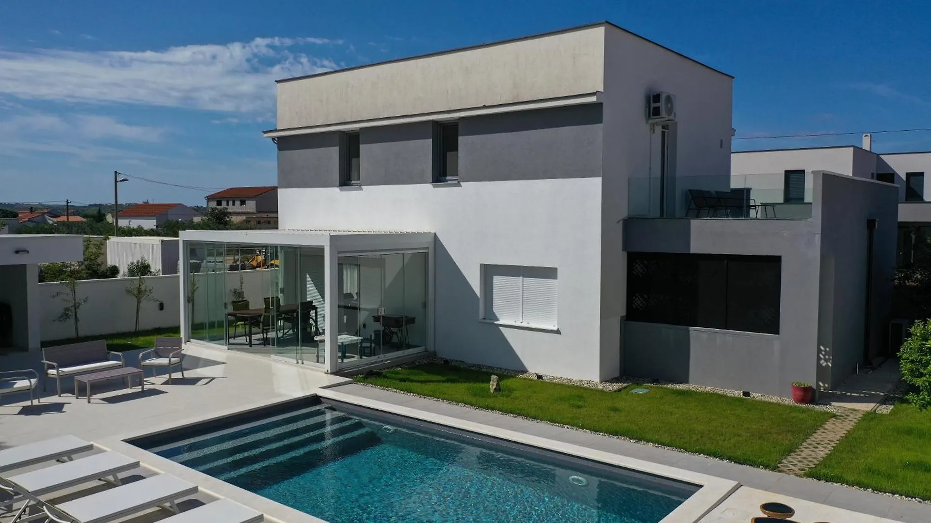 Alba Guest House Crno 0*,  Κροατία
